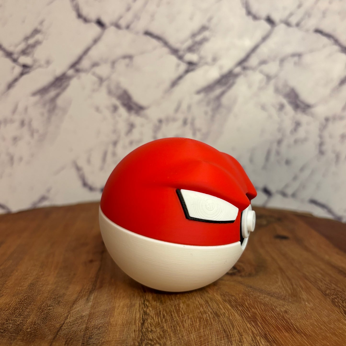 #0100 - Voltorb Ball