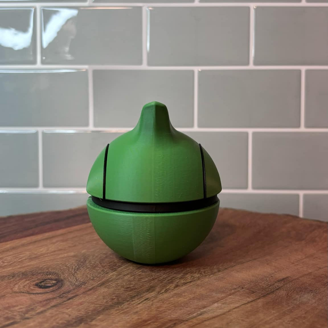 #0011 Metapod Ball