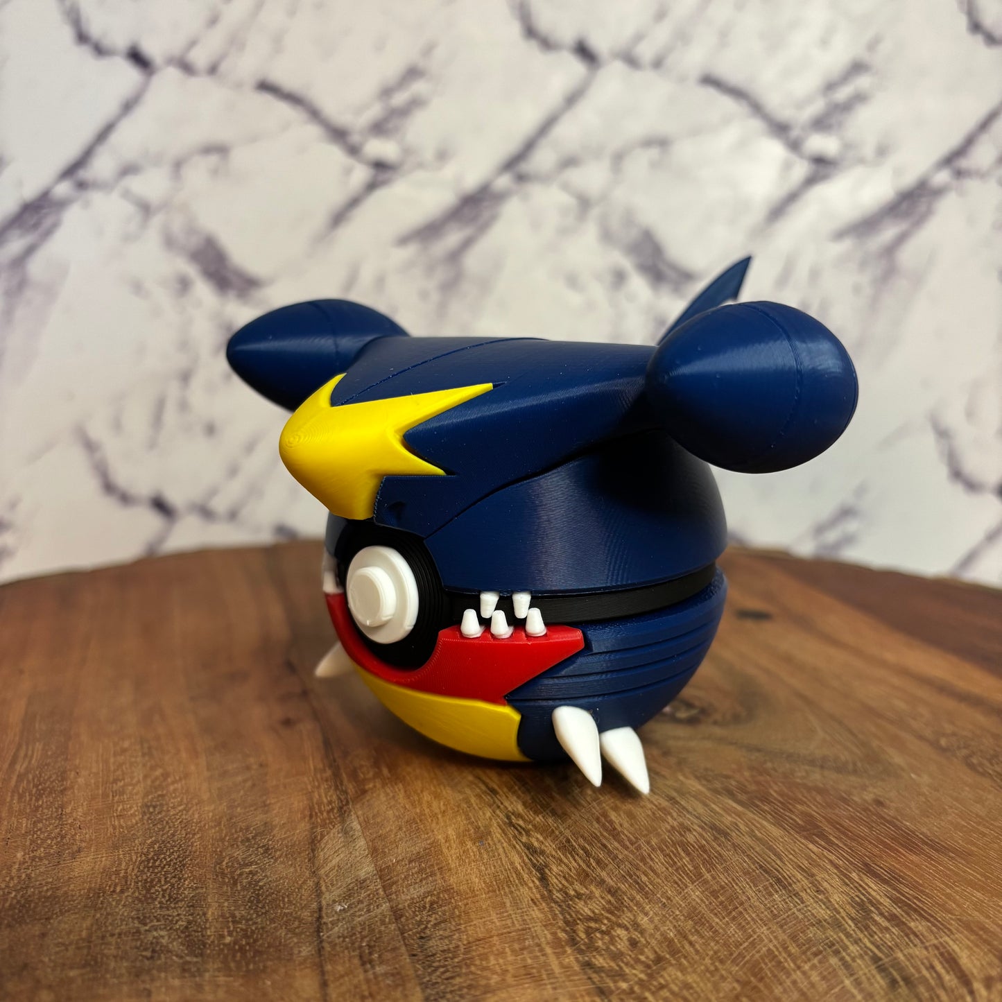 #0445 - Garchomp Ball