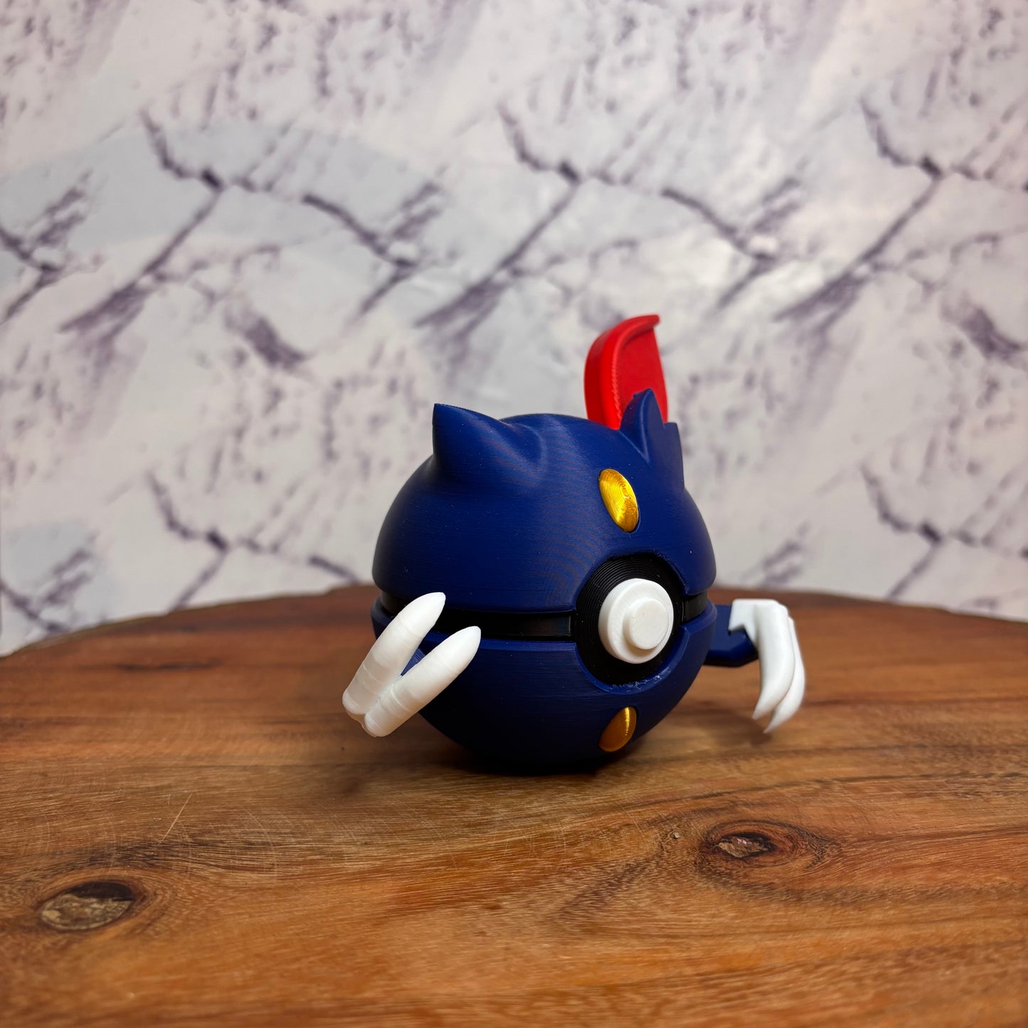 #0215 - Sneasel Ball