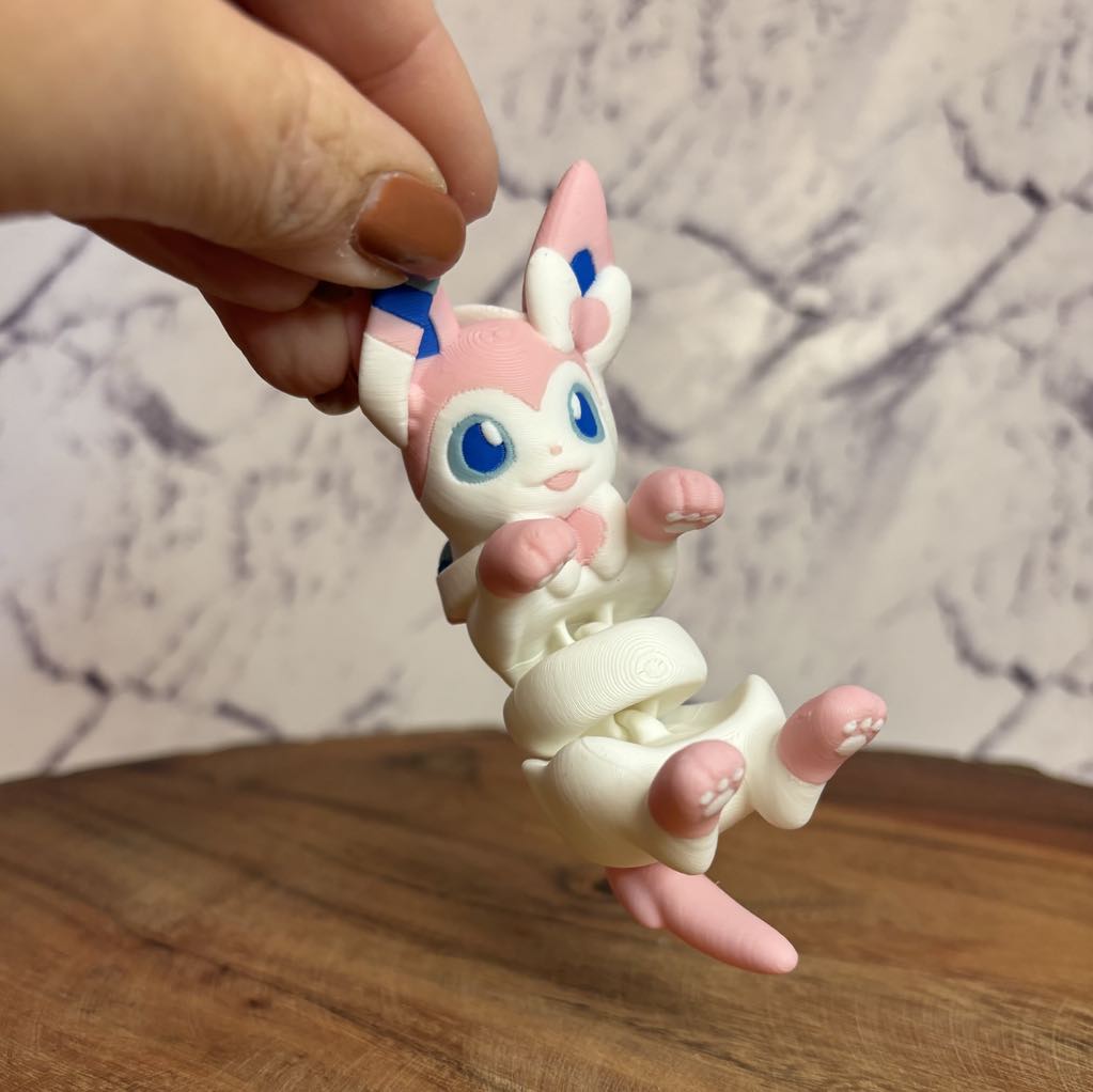 Articulated Character Keychain – 3D Printed Fidget Toy