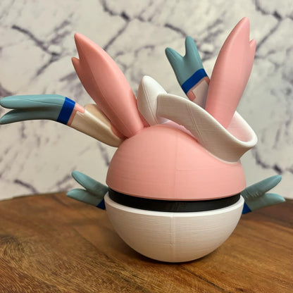 #0700 Sylveon Ball