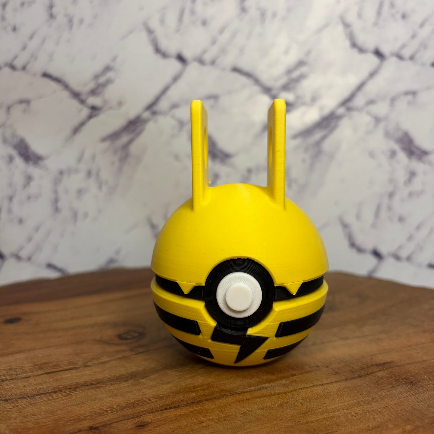 #0239 - Elekid Ball