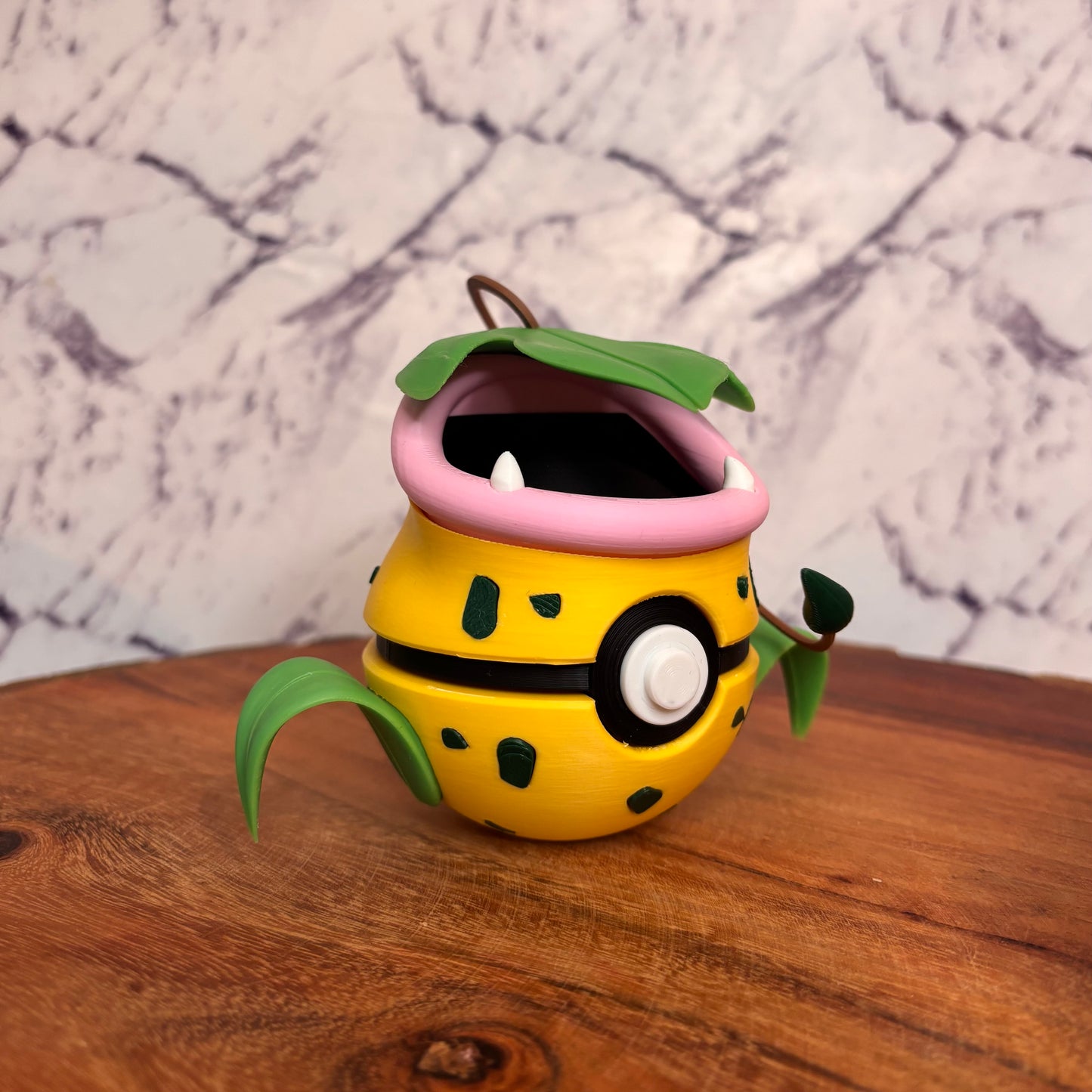 #0071 - Victreebel Ball