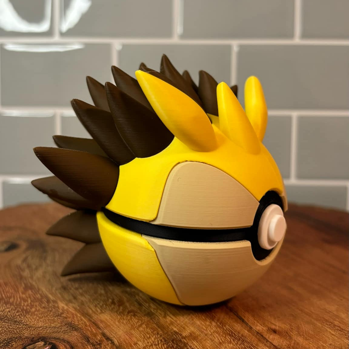 #0028 Sandslash Ball
