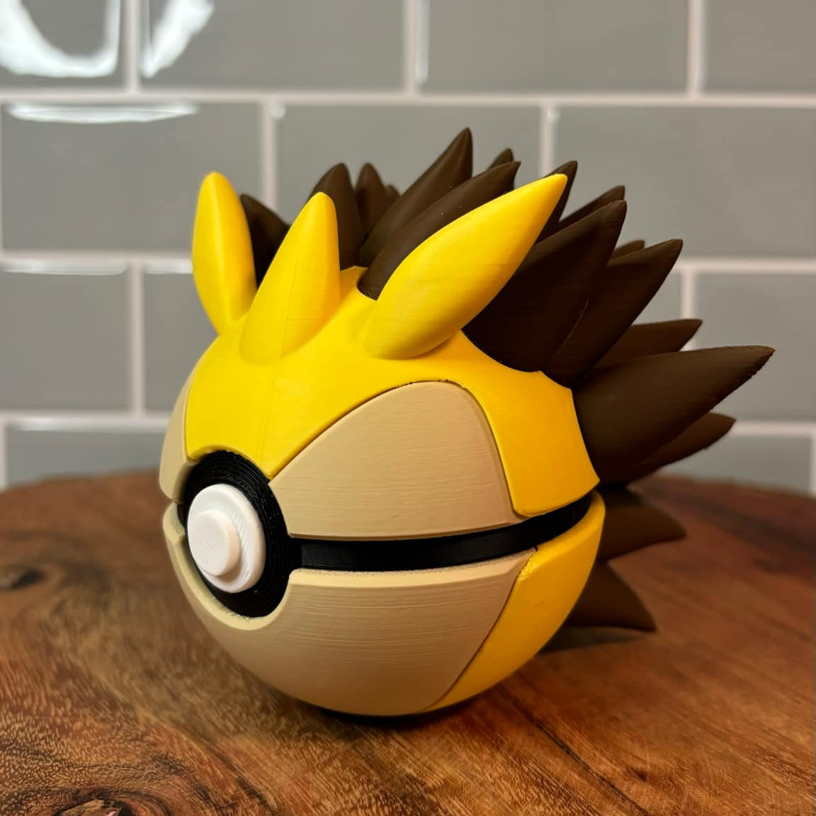 #0028 Sandslash Ball