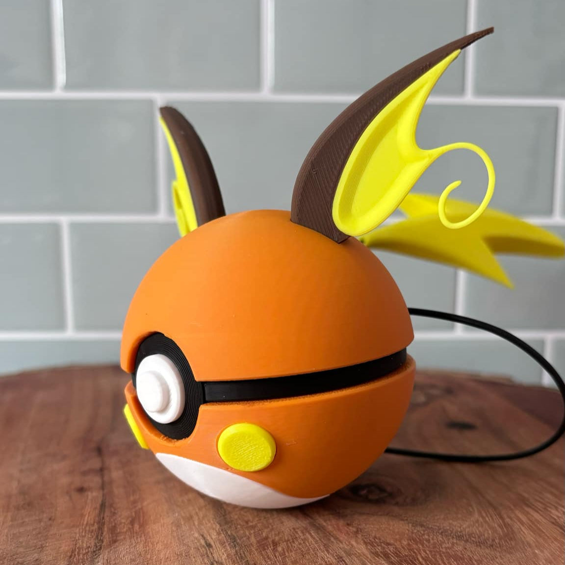 #0026 Raichu Ball