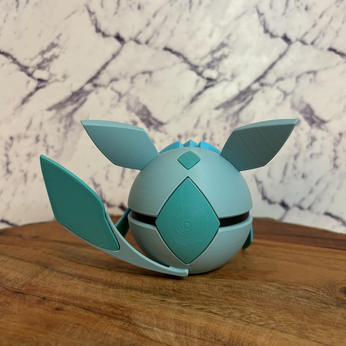 #0471 Glaceon Ball